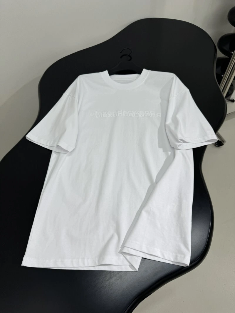 Packable Unclassified Brand T-Shirts 150286