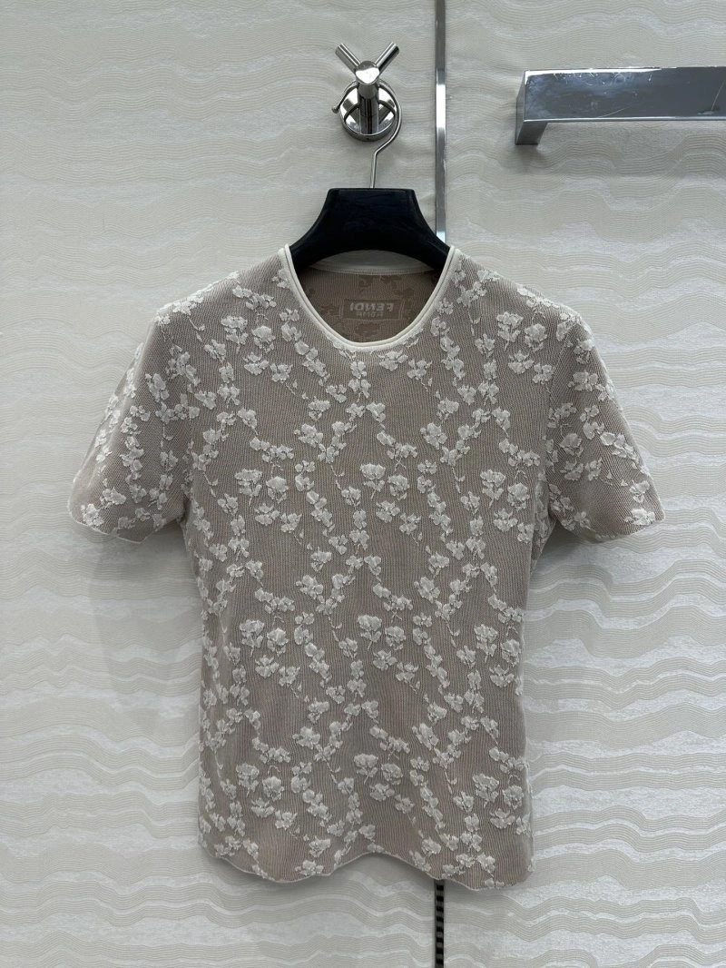 Vibrant Unclassified Brand T-Shirts 150273