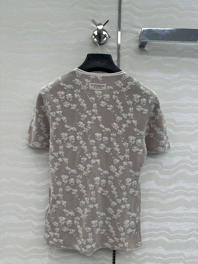 Vibrant Unclassified Brand T-Shirts 150273