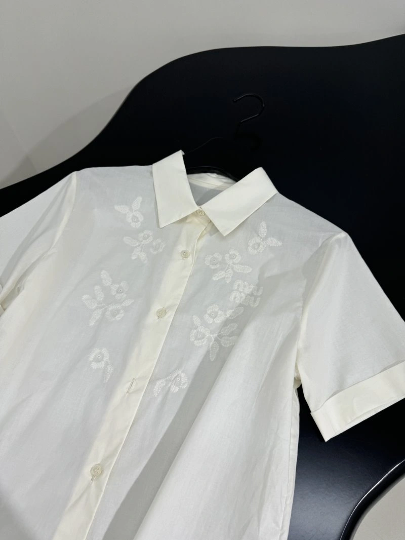 Functional Unclassified Brand T-Shirts 150276