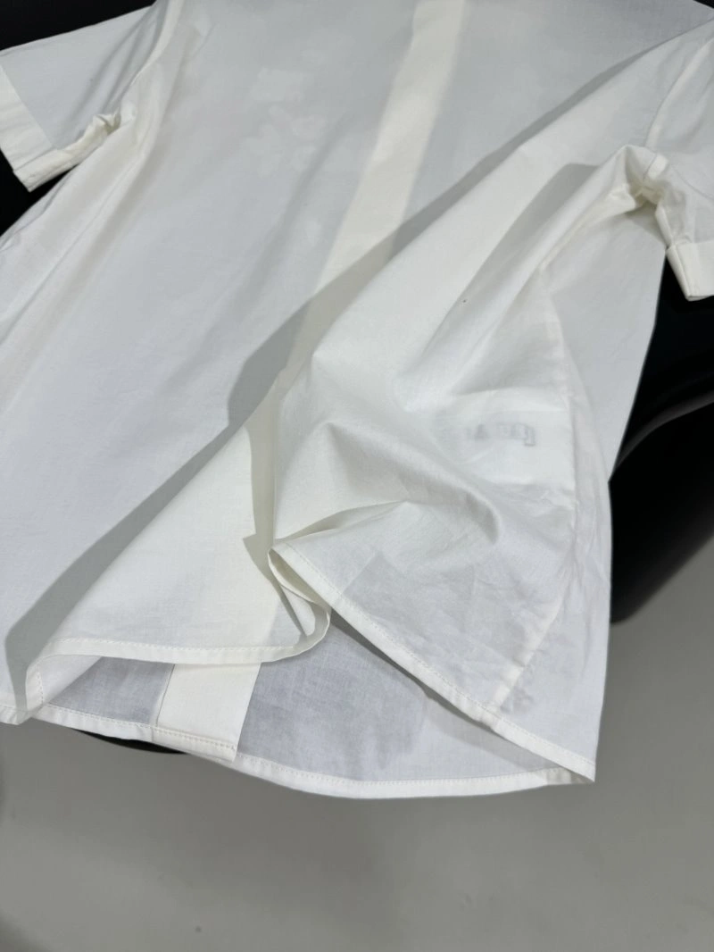 Functional Unclassified Brand T-Shirts 150276
