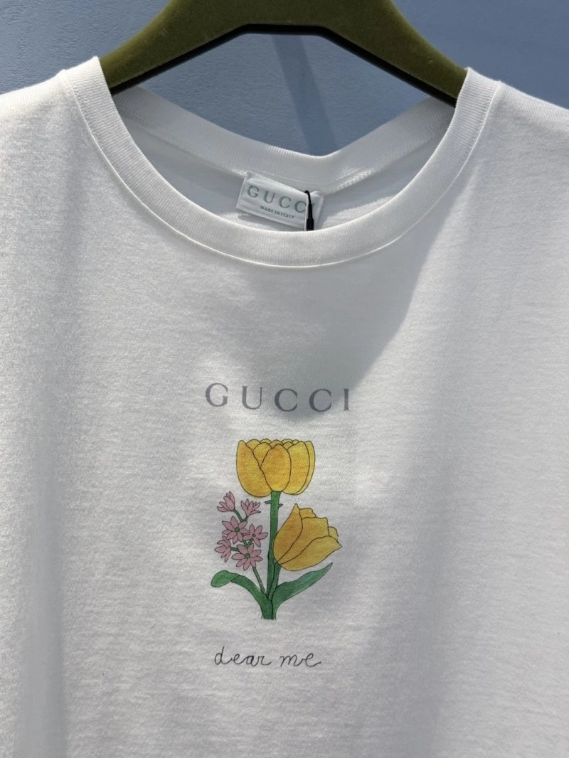 Effortless Unclassified Brand T-Shirts 150269