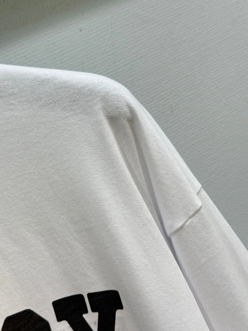 Unclassified Brand T-Shirts Resilient 155409