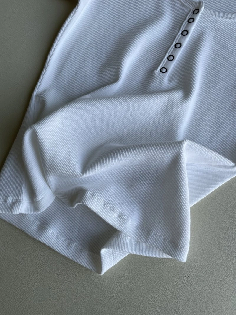 TravelReady Unclassified Brand T-Shirts 155401