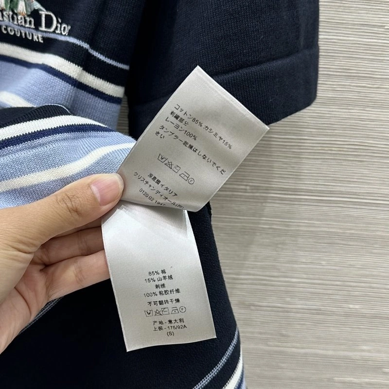 Flexible Unclassified Brand T-Shirts 155366