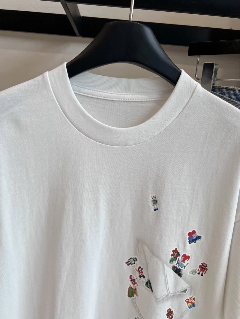 WellDesigned Unclassified Brand T-Shirts 155369
