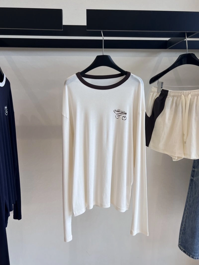Youthful Unclassified Brand T-Shirts 155352