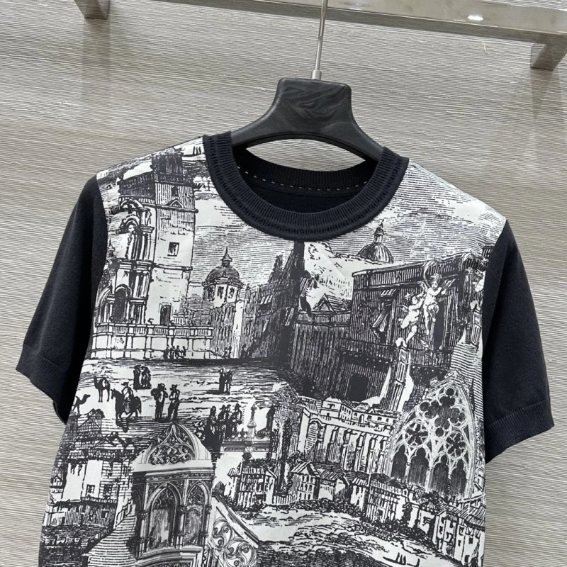 Sustainable Unclassified Brand T-Shirts 155320