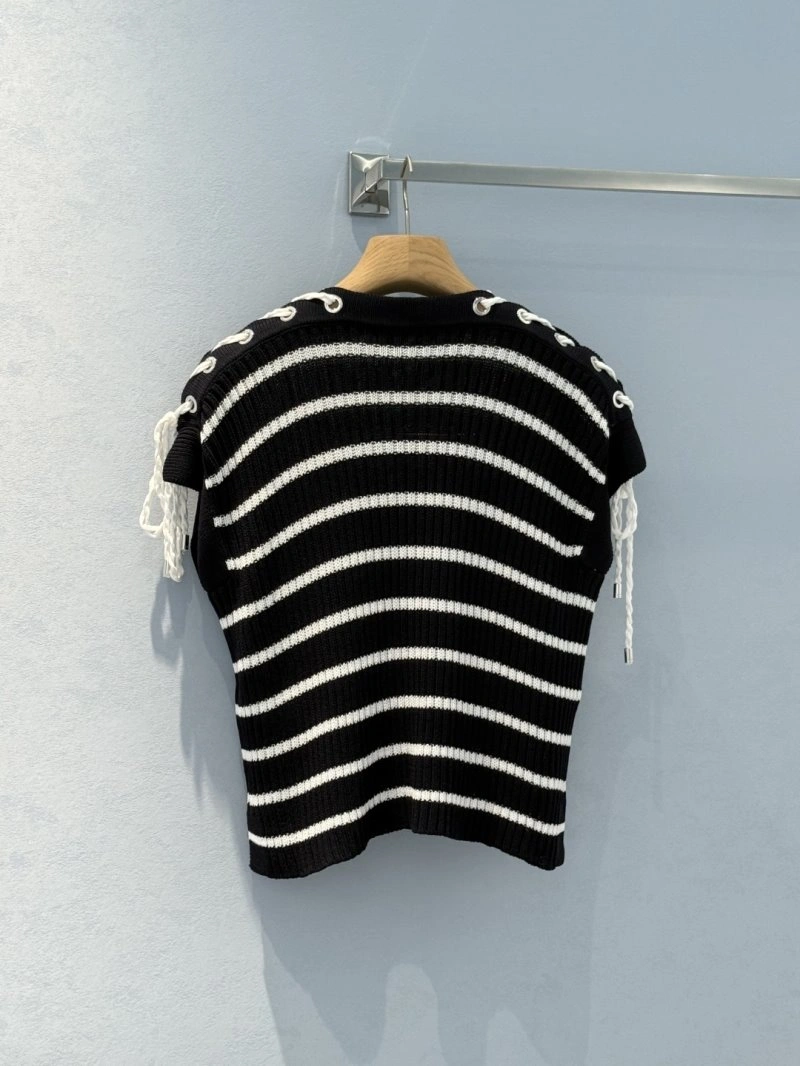 Sporty Unclassified Brand T-Shirts 155314