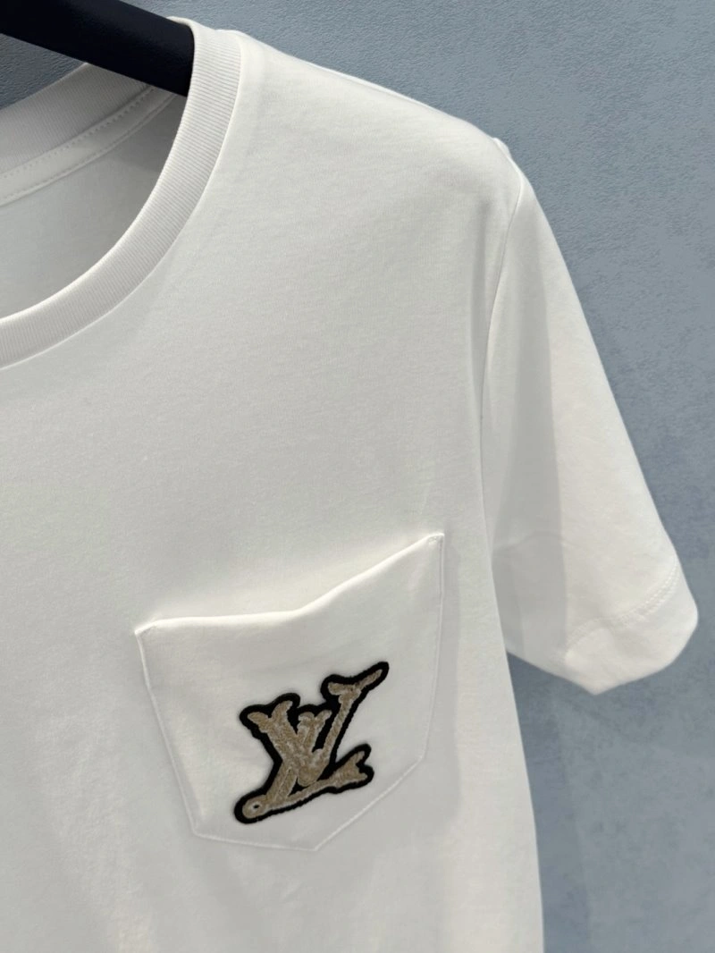 Compact Unclassified Brand T-Shirts 155306