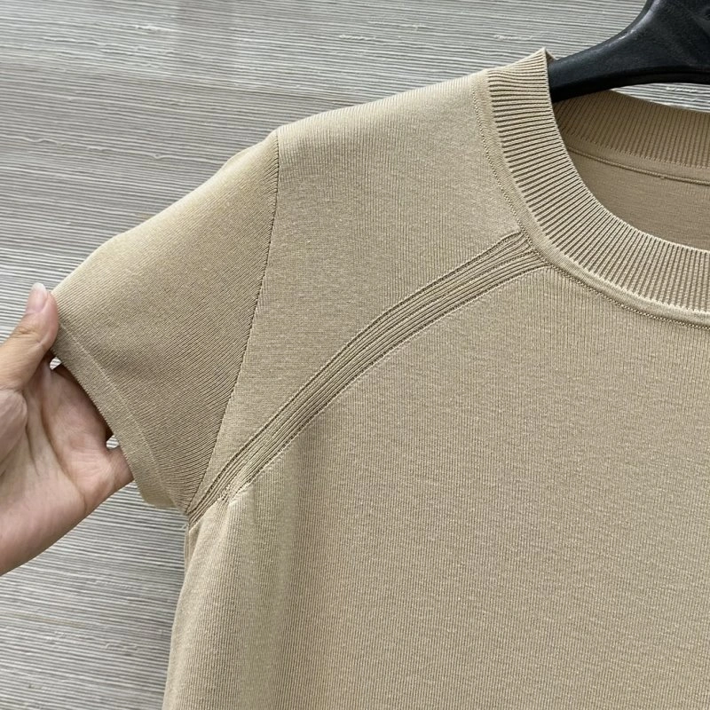 Bold Unclassified Brand T-Shirts 155268