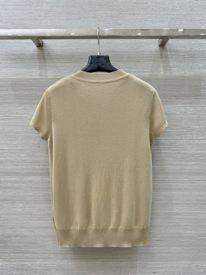 Bold Unclassified Brand T-Shirts 155268