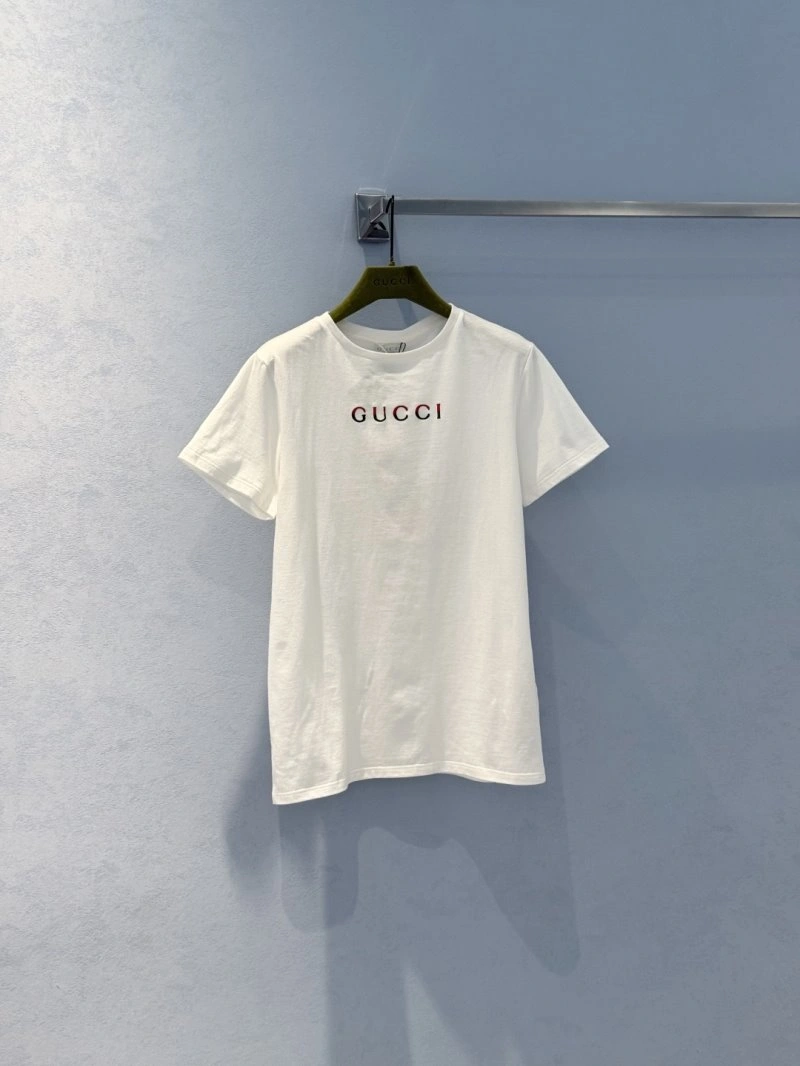Contemporary Unclassified Brand T-Shirts 155274