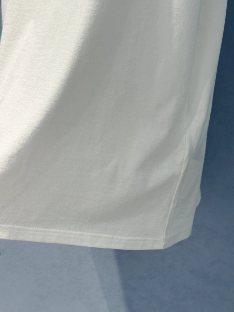 Contemporary Unclassified Brand T-Shirts 155274