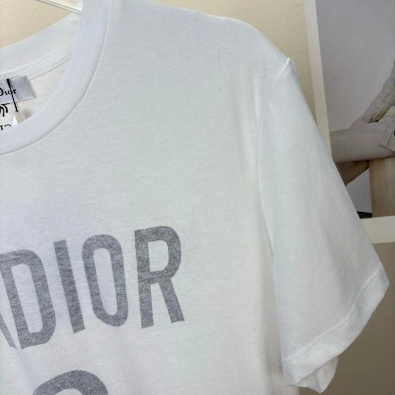 Bright Unclassified Brand T-Shirts 155245
