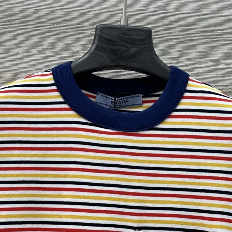 Sporty Unclassified Brand T-Shirts 155235