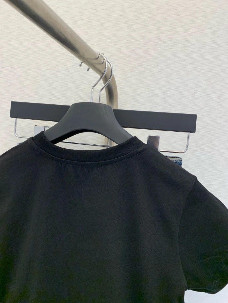 TravelReady Unclassified Brand T-Shirts 147328