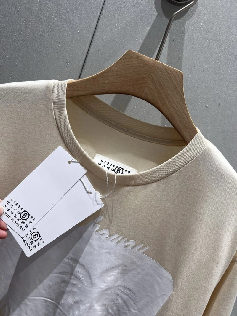 Efficient Unclassified Brand T-Shirts 147296