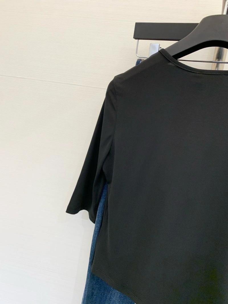 Bold Unclassified Brand T-Shirts 147290