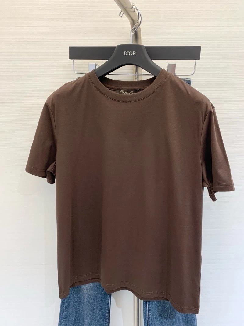 AllSeason Unclassified Brand T-Shirts 147293