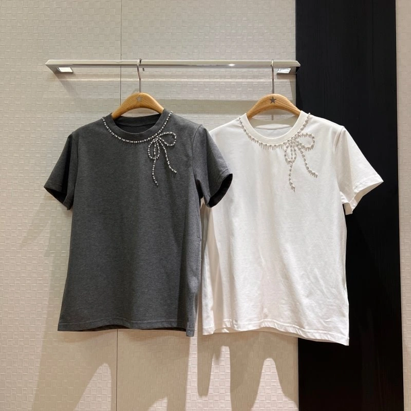 Bold Unclassified Brand T-Shirts 147271