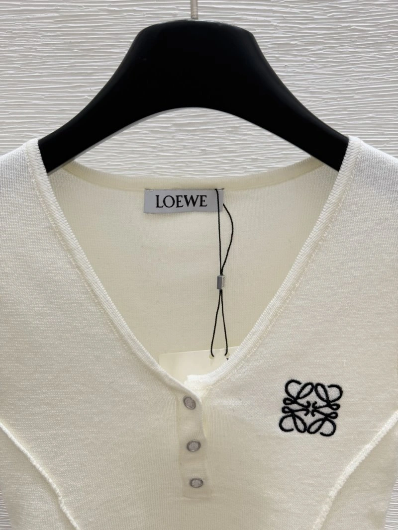 Functional Unclassified Brand T-Shirts 147231