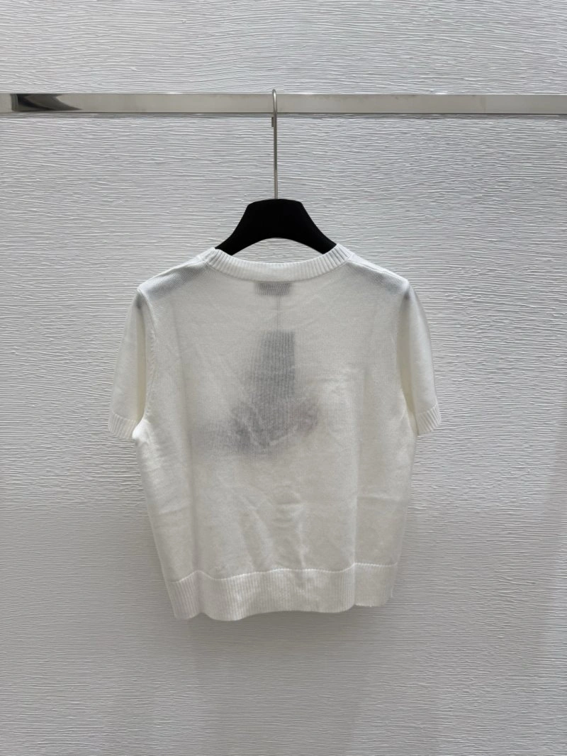 ModernLook Unclassified Brand T-Shirts 147238
