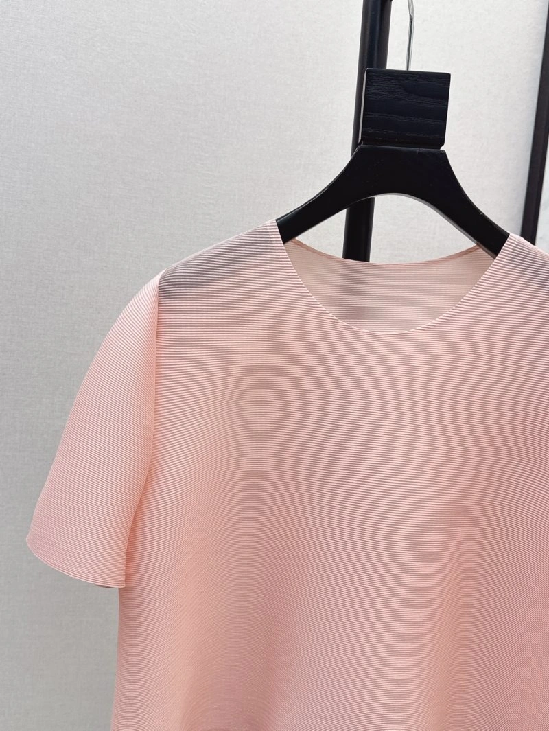 UrbanStyle Unclassified Brand T-Shirts 147215