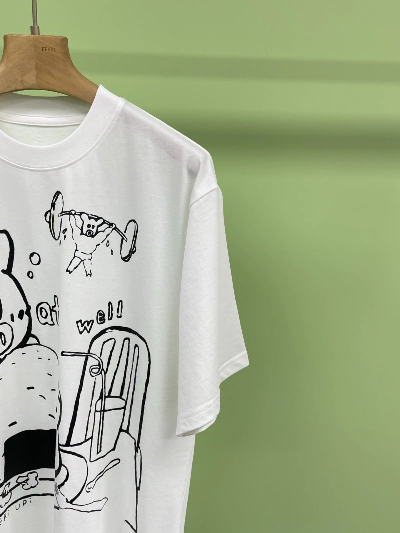 Vibrant Unclassified Brand T-Shirts 147213