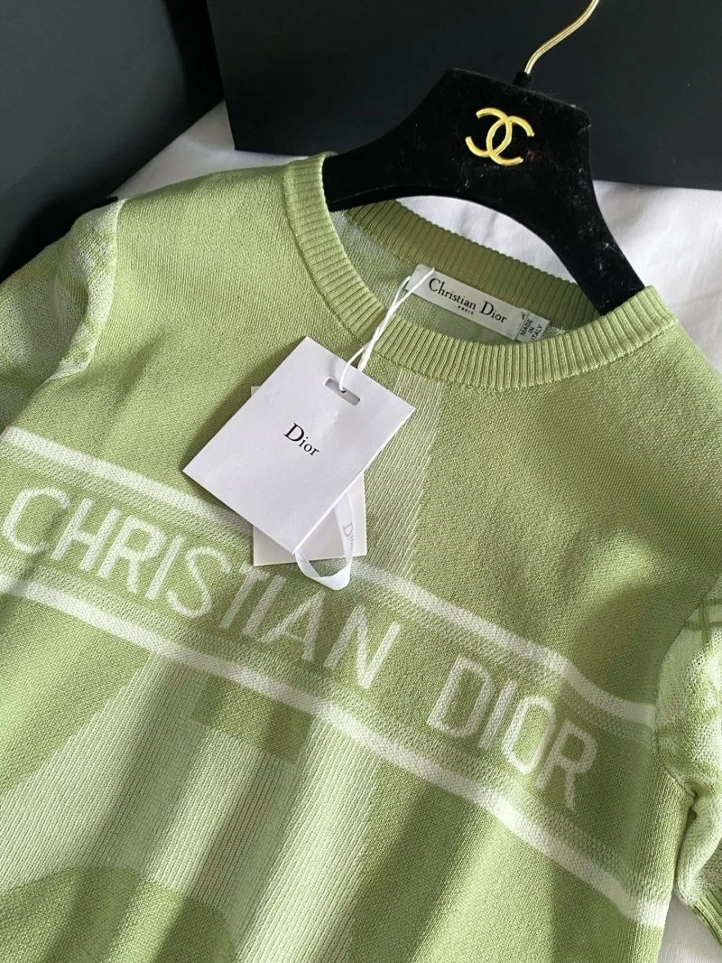 Unclassified Brand T-Shirts Practical 147200