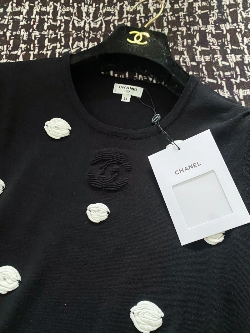 Lightweight Unclassified Brand T-Shirts 147191