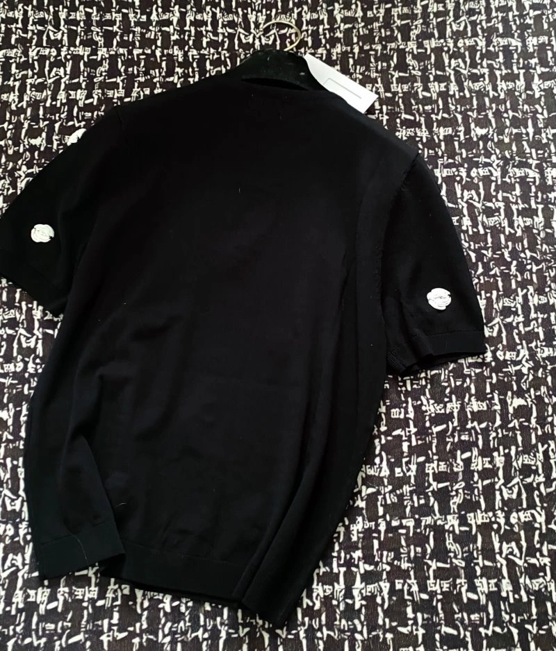 Lightweight Unclassified Brand T-Shirts 147191