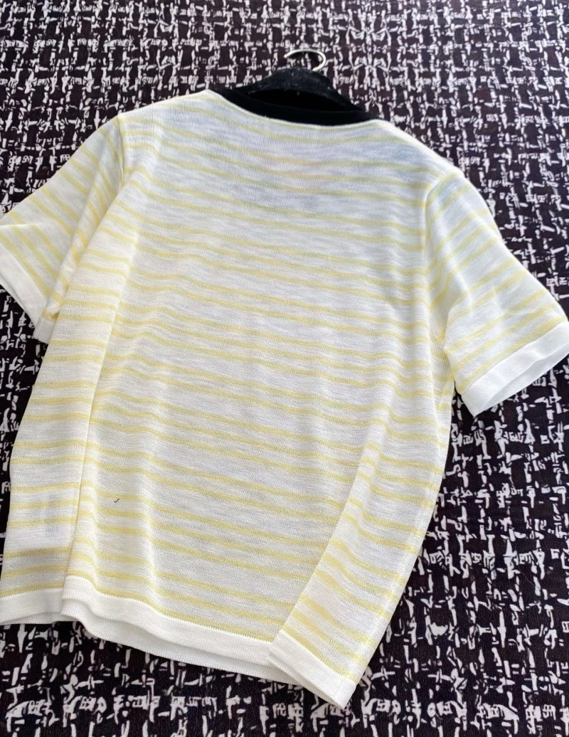 Unclassified Brand T-Shirts UrbanChic 147187