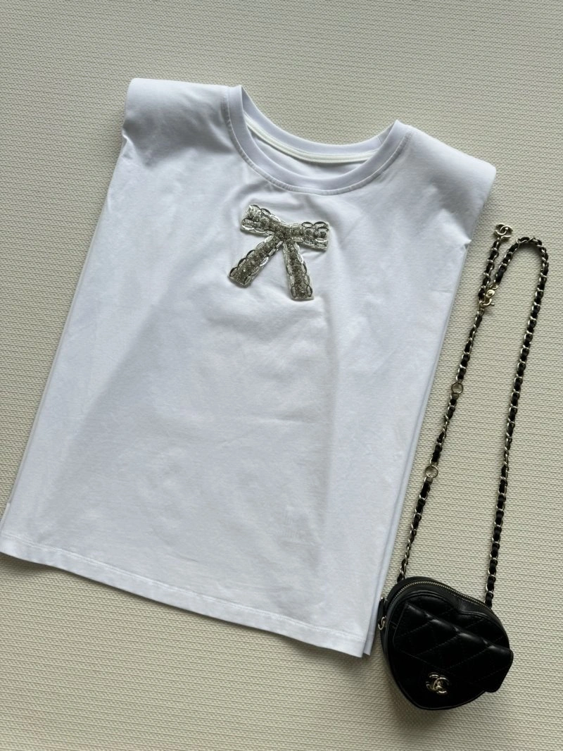 EasyCare Unclassified Brand T-Shirts 147180