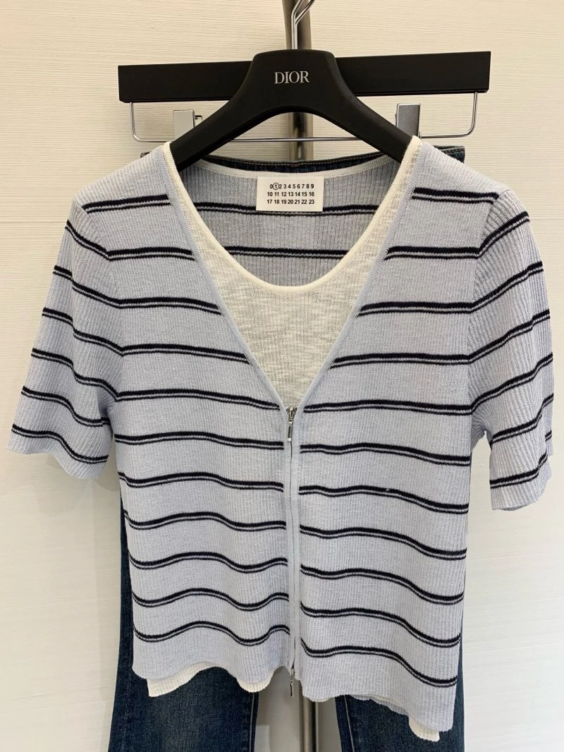 NewStyle Unclassified Brand T-Shirts 147194