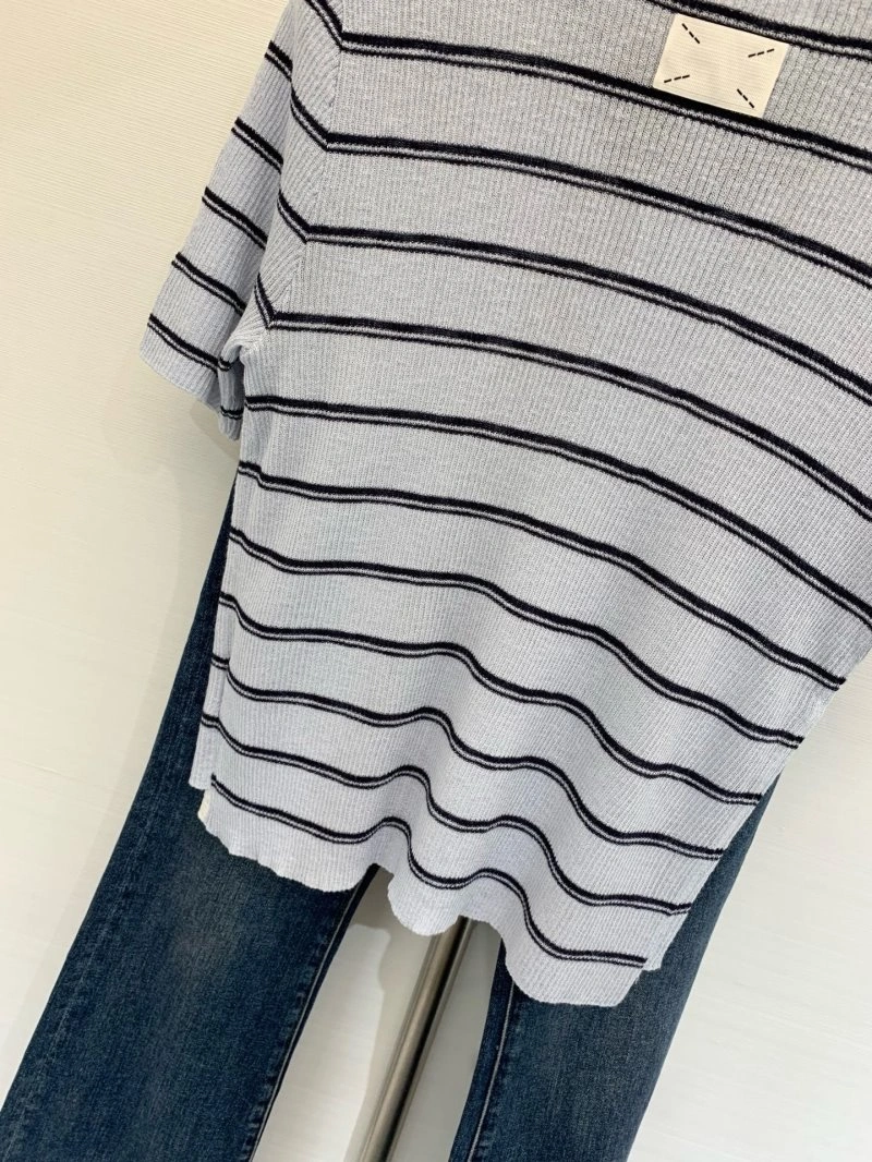 NewStyle Unclassified Brand T-Shirts 147194