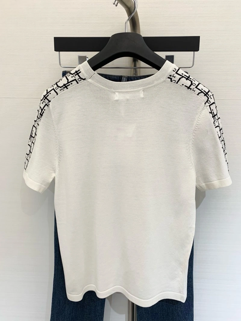 Comfortable Unclassified Brand T-Shirts 147162