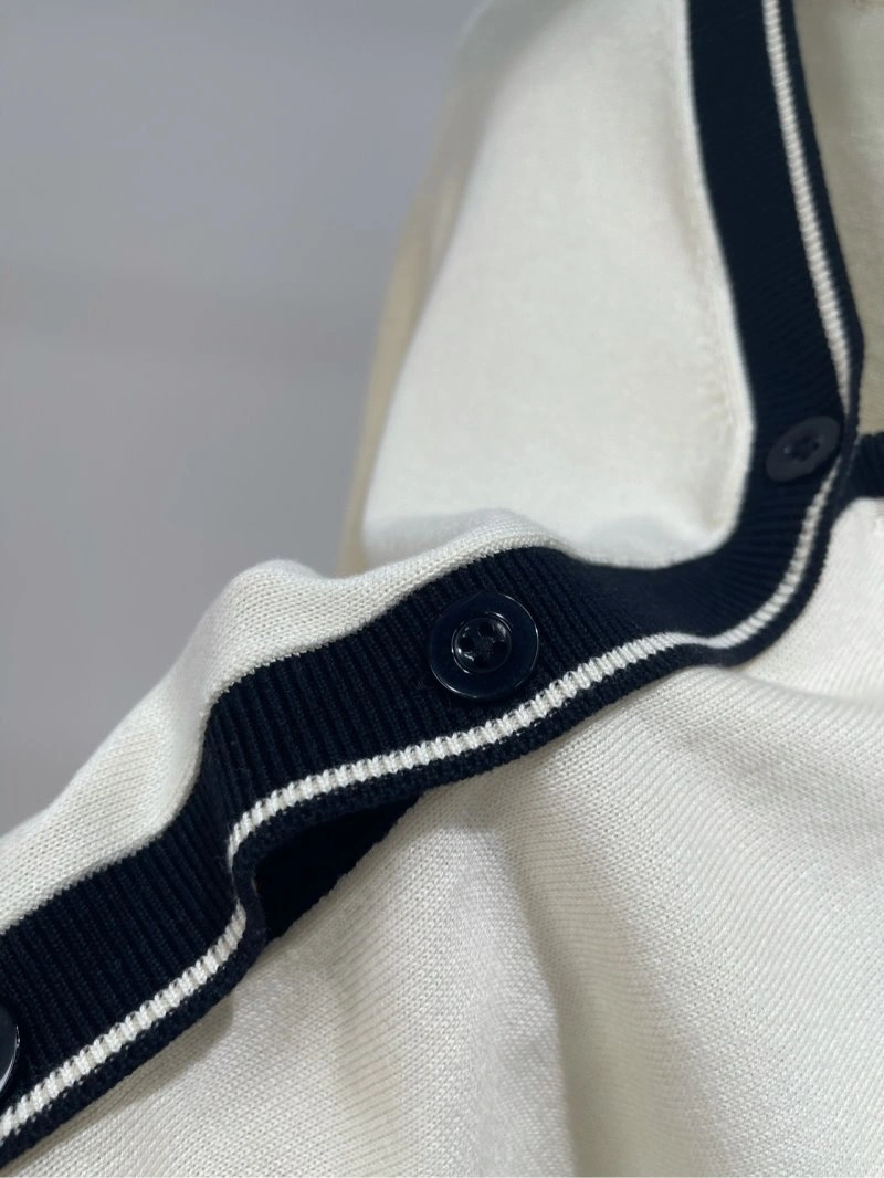 OnTrend Unclassified Brand T-Shirts 147155