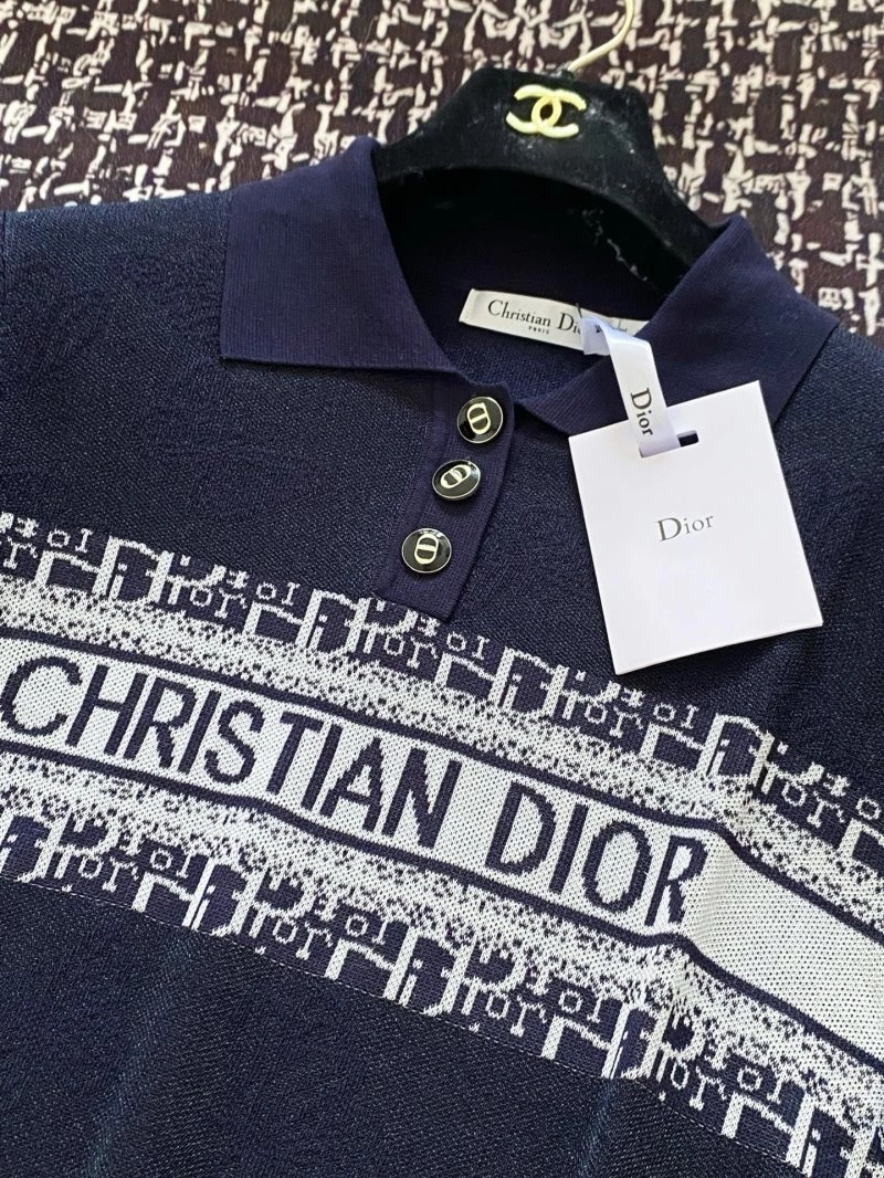 Sophisticated Unclassified Brand T-Shirts 147138