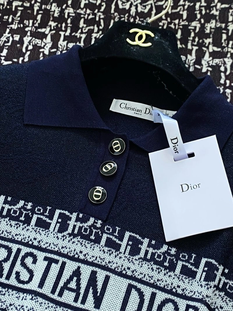 Sophisticated Unclassified Brand T-Shirts 147138