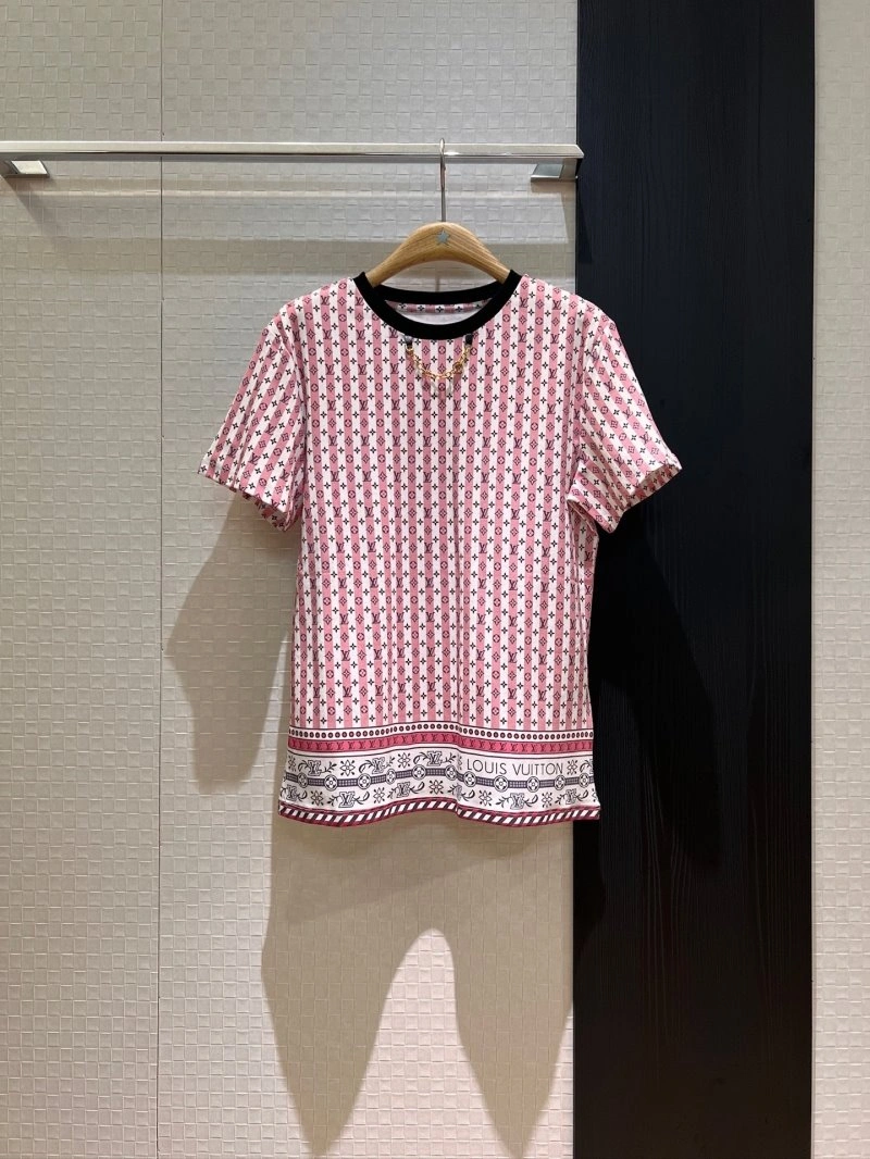 Durable Unclassified Brand T-Shirts 147123