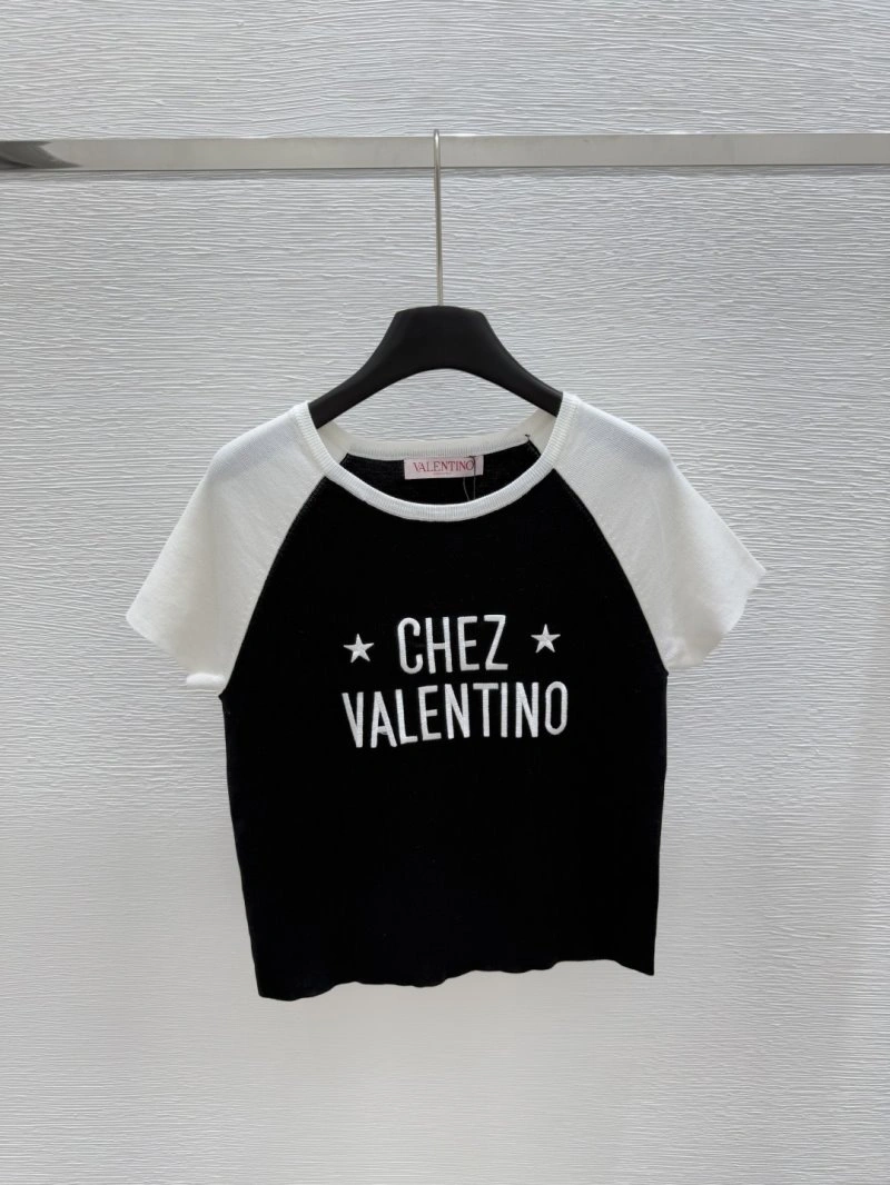 Tailored Unclassified Brand T-Shirts 147111