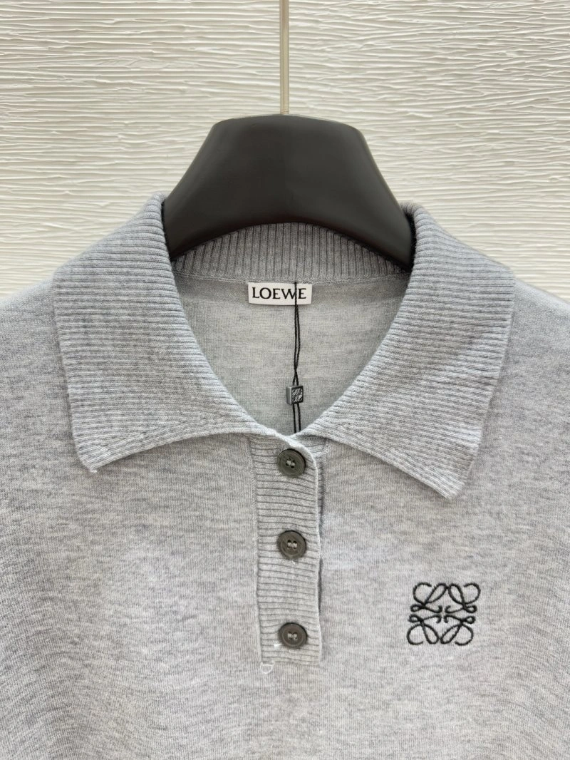 ModernLook Unclassified Brand T-Shirts 147107