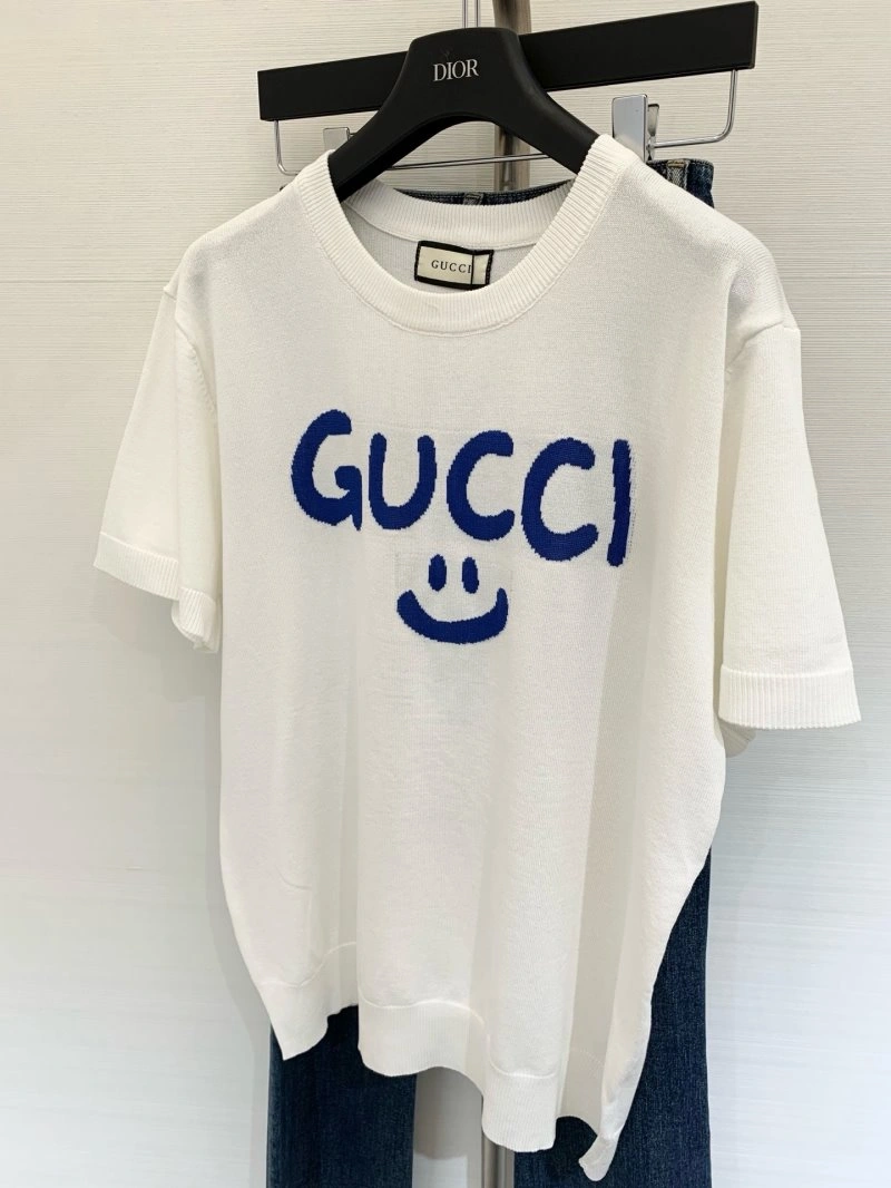OdorResistant Unclassified Brand T-Shirts 147100