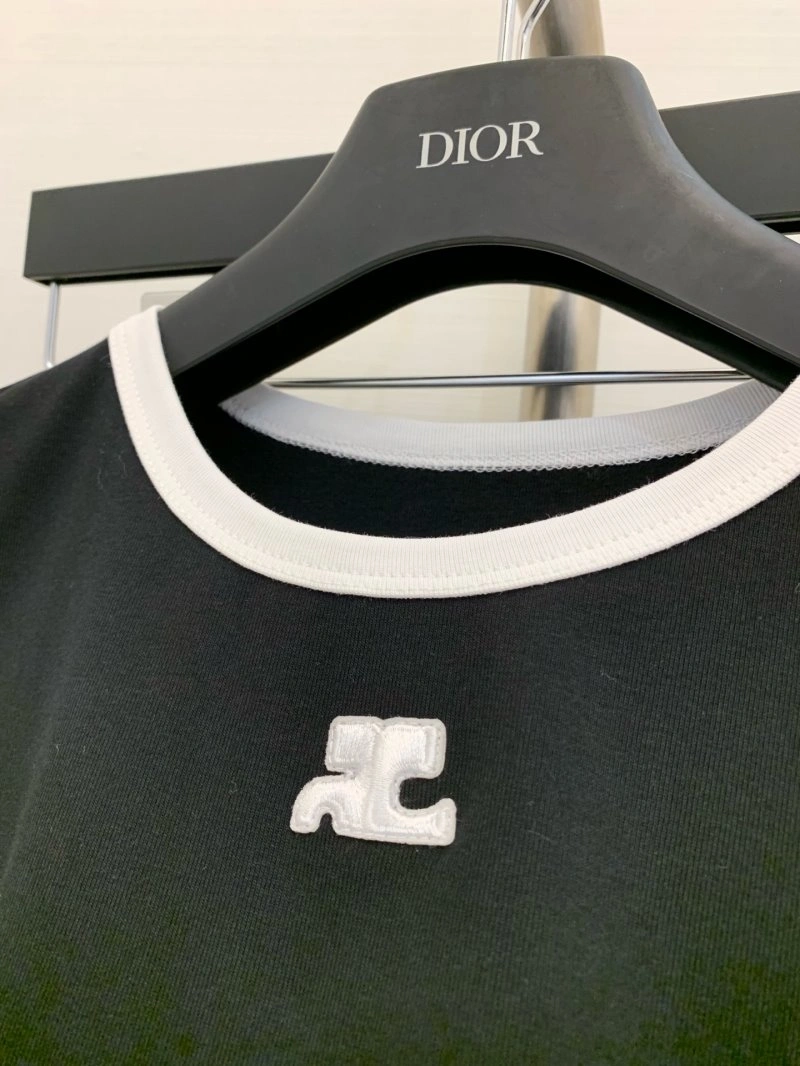 Chic Unclassified Brand T-Shirts 147108