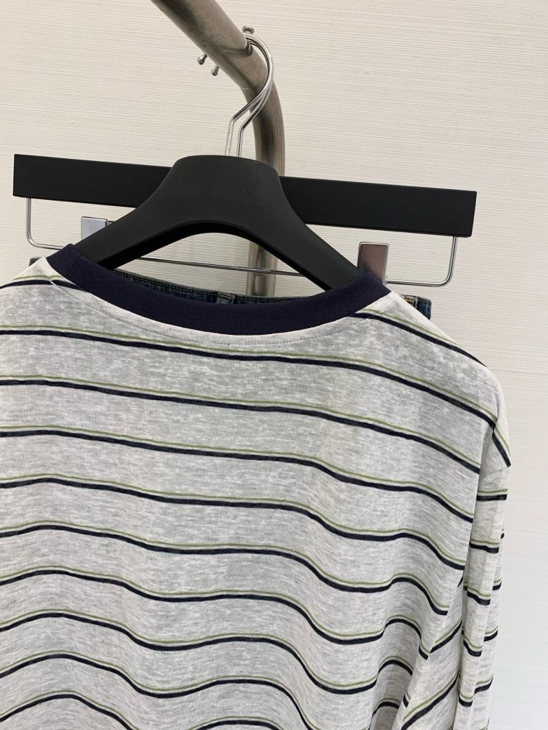 Reliable Unclassified Brand T-Shirts 147110