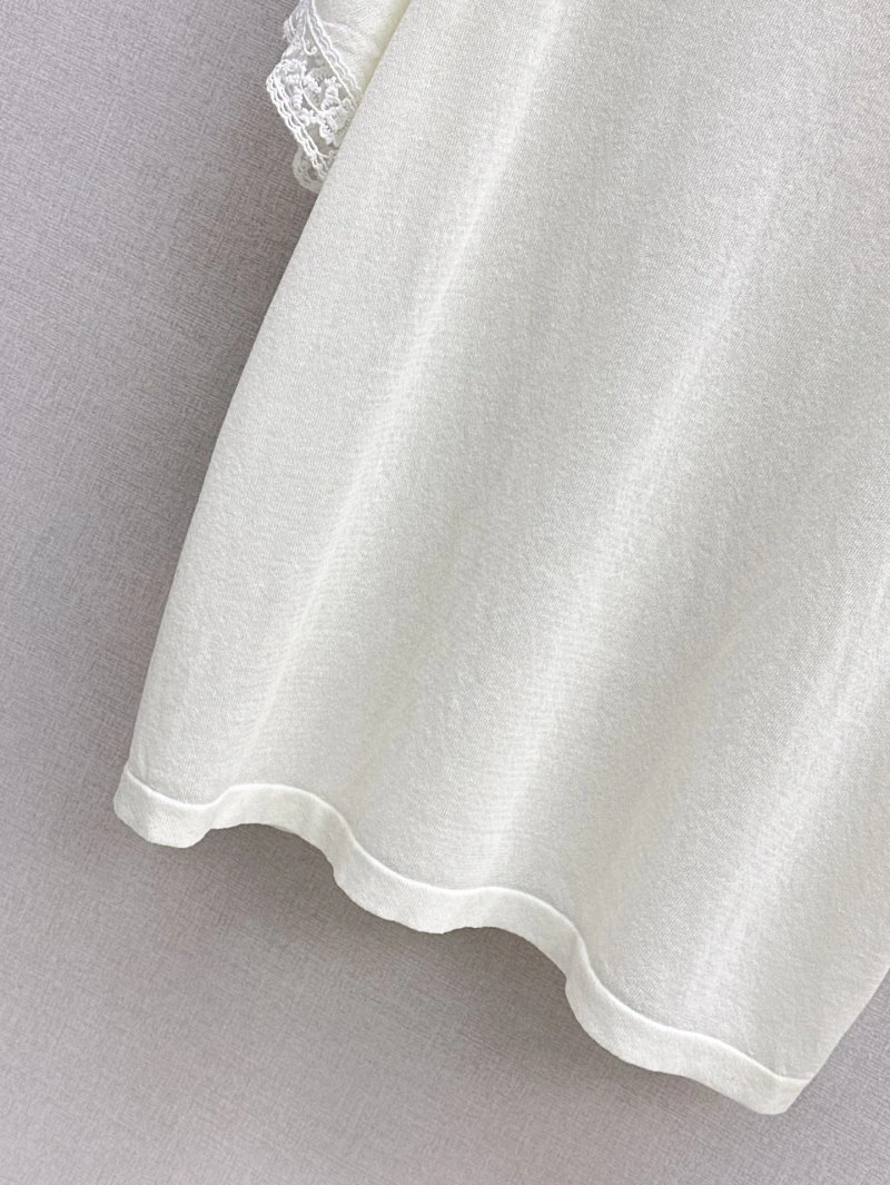 FashionForward Unclassified Brand T-Shirts 147092