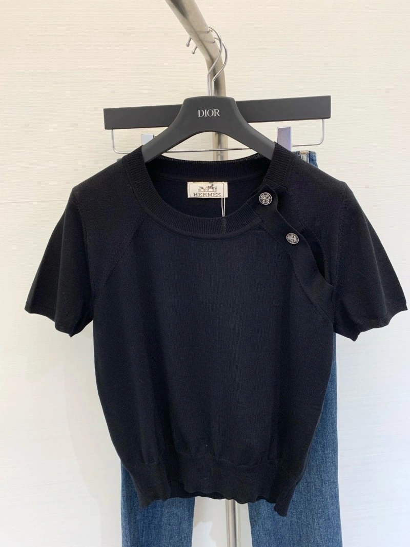 OdorResistant Unclassified Brand T-Shirts 147086