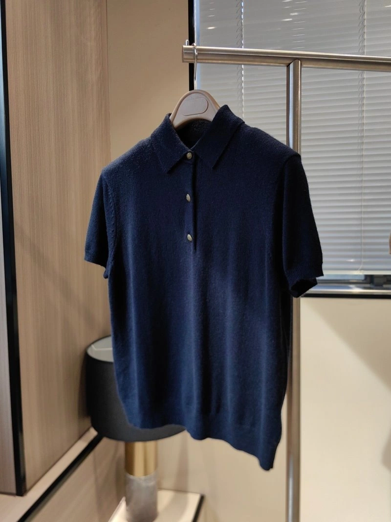 Classic Unclassified Brand T-Shirts 147069