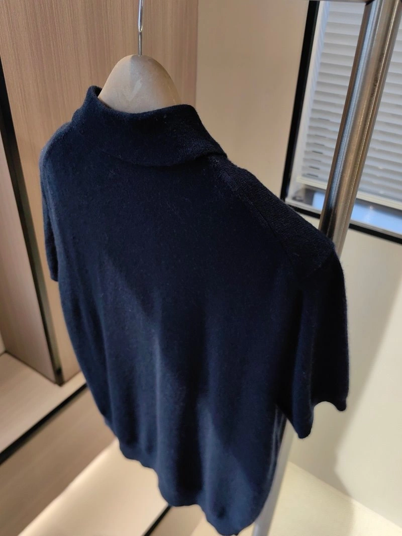 Classic Unclassified Brand T-Shirts 147069